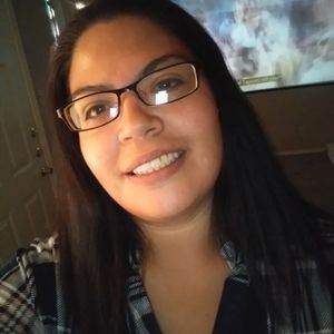 Meet your Posher, Yvette